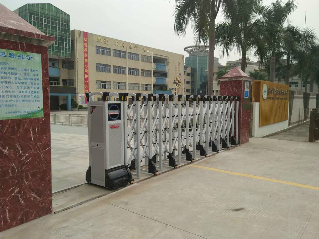 Quotation for expansion door of Shenzhen school * luxury installation of automatic expansion door of hospital gate