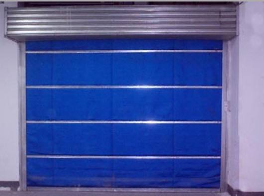 What are the standard configurations of fire shutter doors?