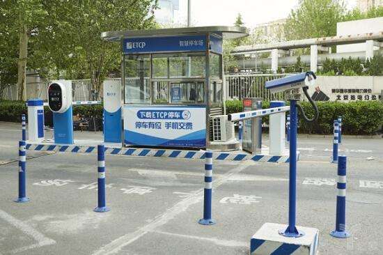 How to choose the barrier gate for Shajing parking lot