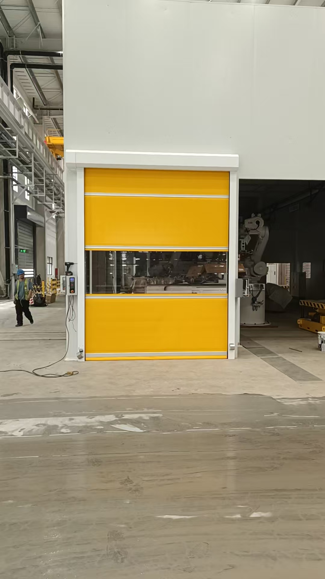 Good News - Haifeng Automatic Doors Successfully Completed the Delivery of 11 Industrial Yellow Rapid Doors for Zhongshan